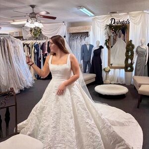 Elegant White Maxi Dress